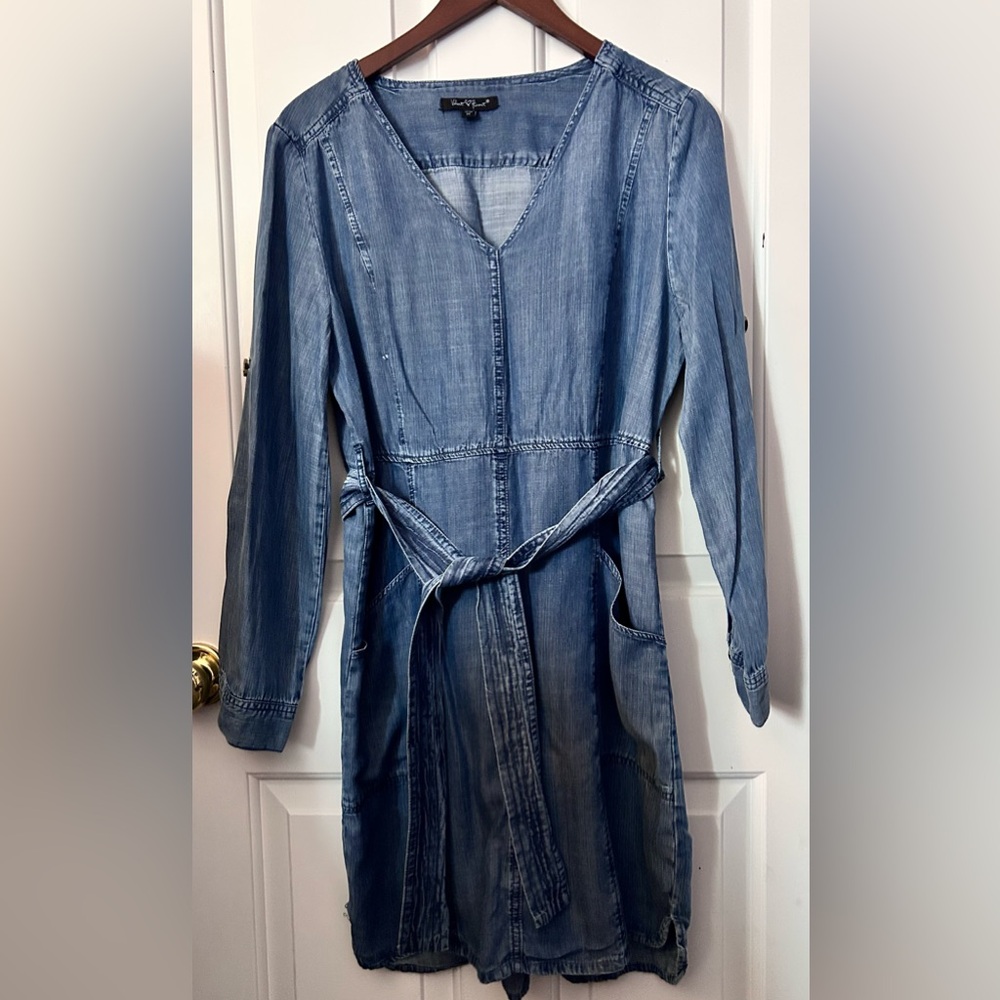 Velvet Heart Long Sleeve V-Neck Denim Dress Size Medium